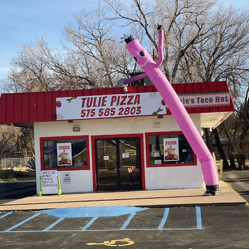 Tulie pizza / Richie's Taco Hut