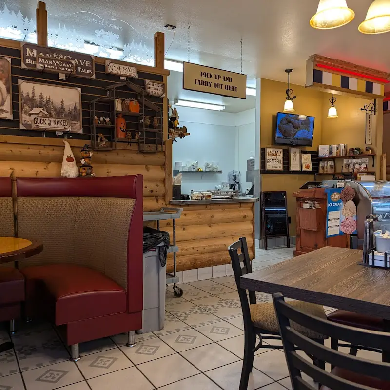 Storheims Family Restaurant
