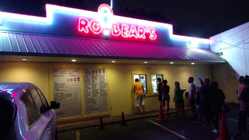 Robears Snowballs & Soft Serve