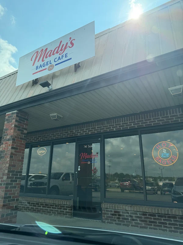 Mady's Bagel Cafe