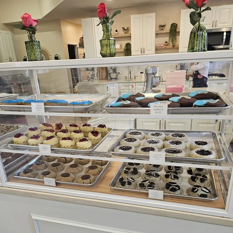 Cravings Bakery & Café