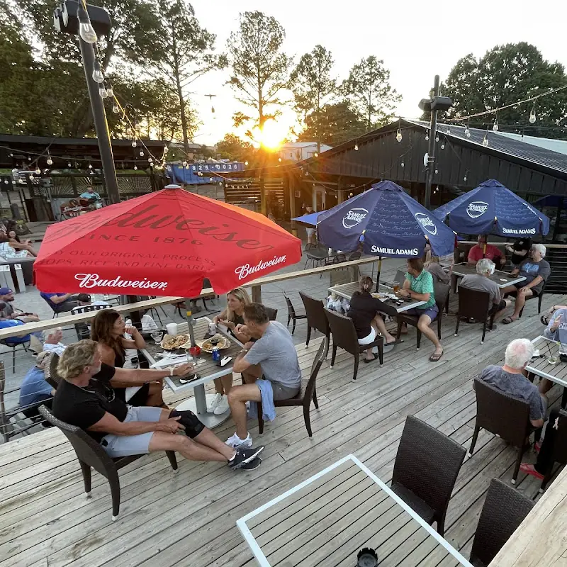South 125 Bar and Grill