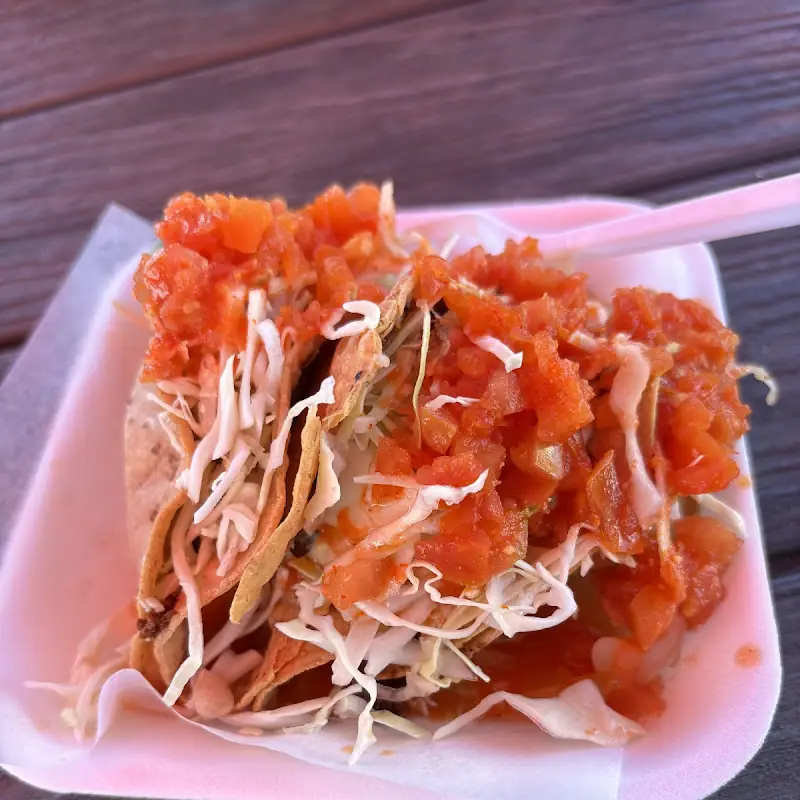 Taco Dorado de carne molida con papas / Ground beef and potatoes Crunchy taco