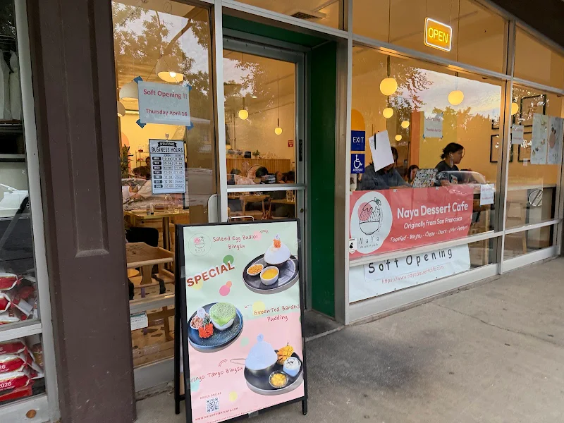 N a Y a Dessert Cafe