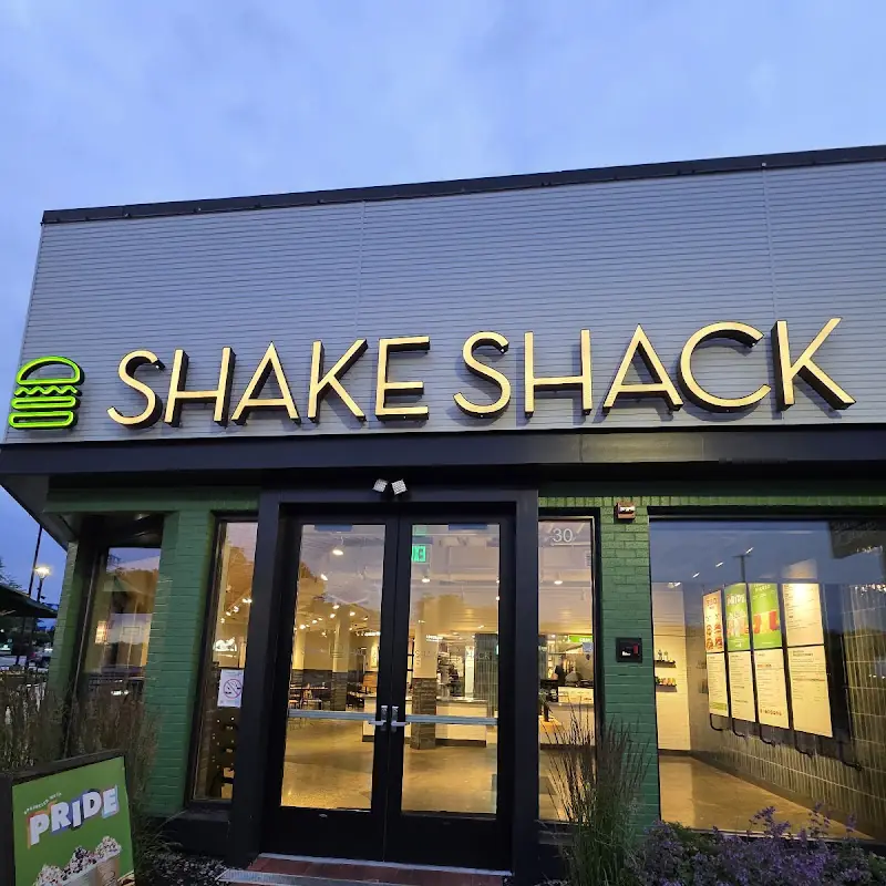 Shake Shack Garden City