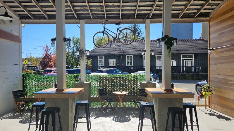 OneLove Cafe and Bikes
