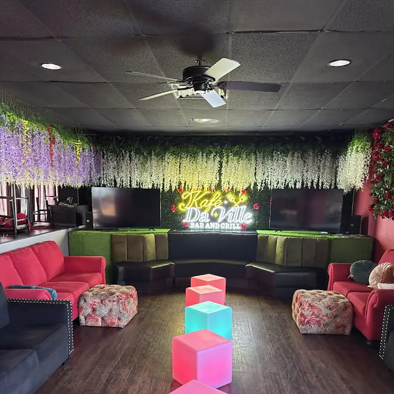 Kafe Da Ville Bar and Grill