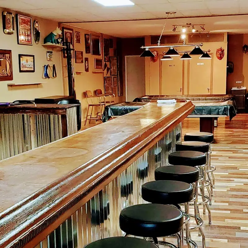 THE OAKFORD POOL HALL