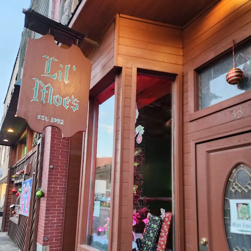 Lil' Moe's