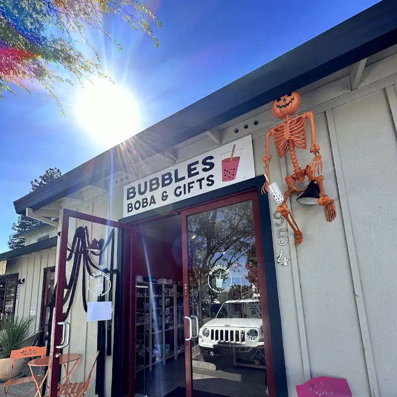 Bubbles Boba and Gifts