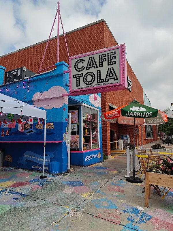 Cafe Tola