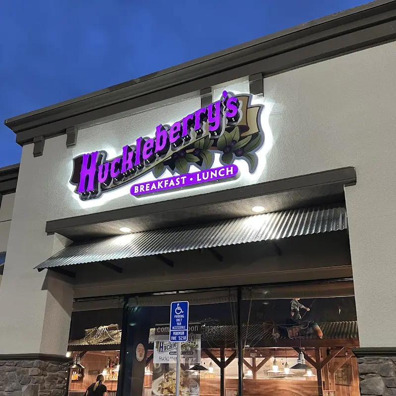 Huckleberry's Breakfast & Lunch