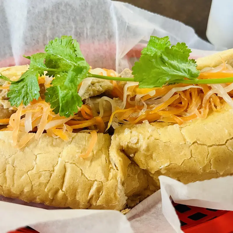 Sub Somboon Street Food
