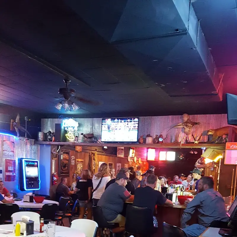 Kelly's Bar & Grill