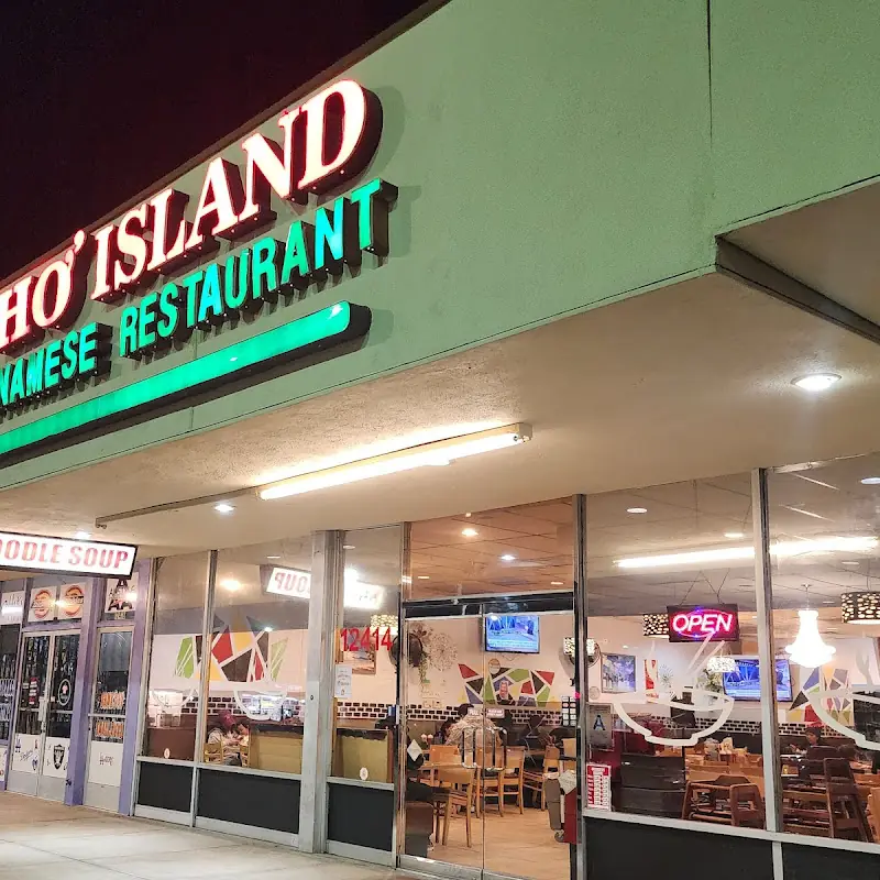 Pho Island