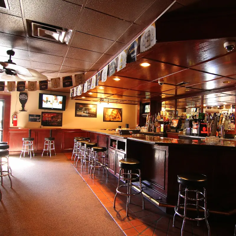 DUKE'S BAR & GRILL