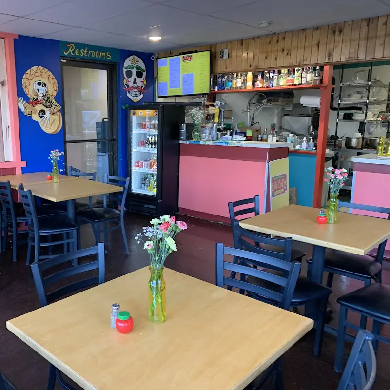 Simón Latin Cuisine and Margaritas
