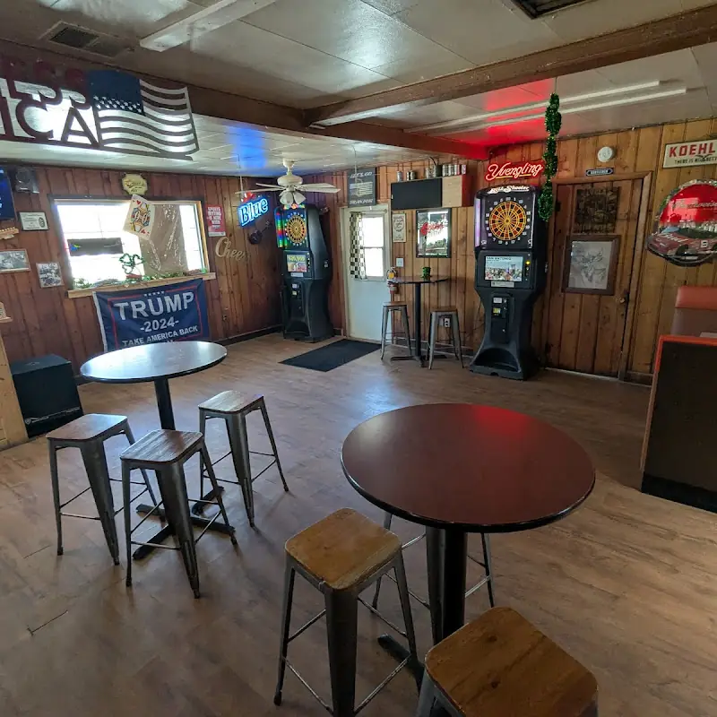 Gearheadz Pub & Drive Thru