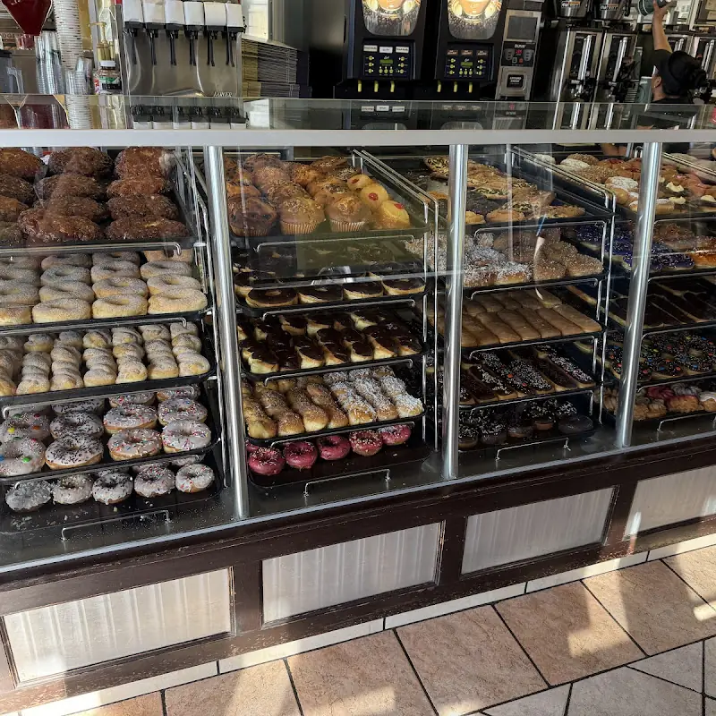 Yum Yum Donuts