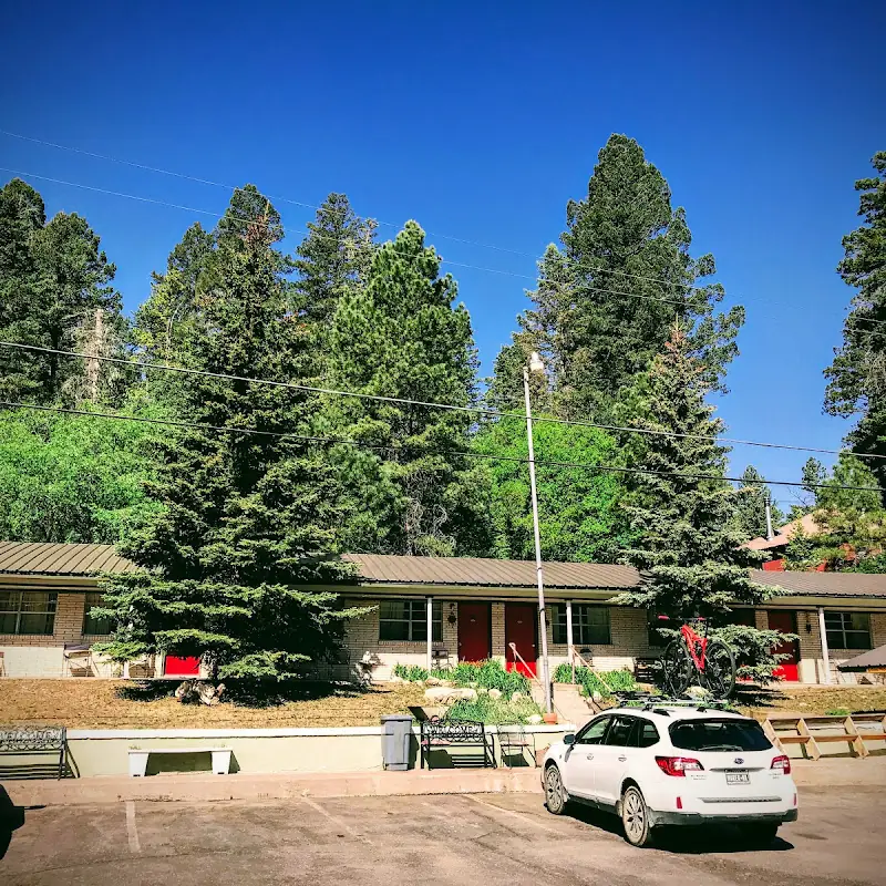 Dusty Boots Motel
