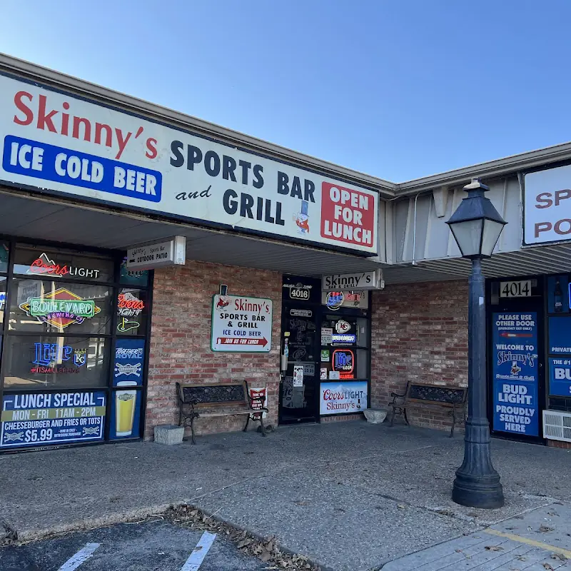 Skinny's Sports Bar & Grill