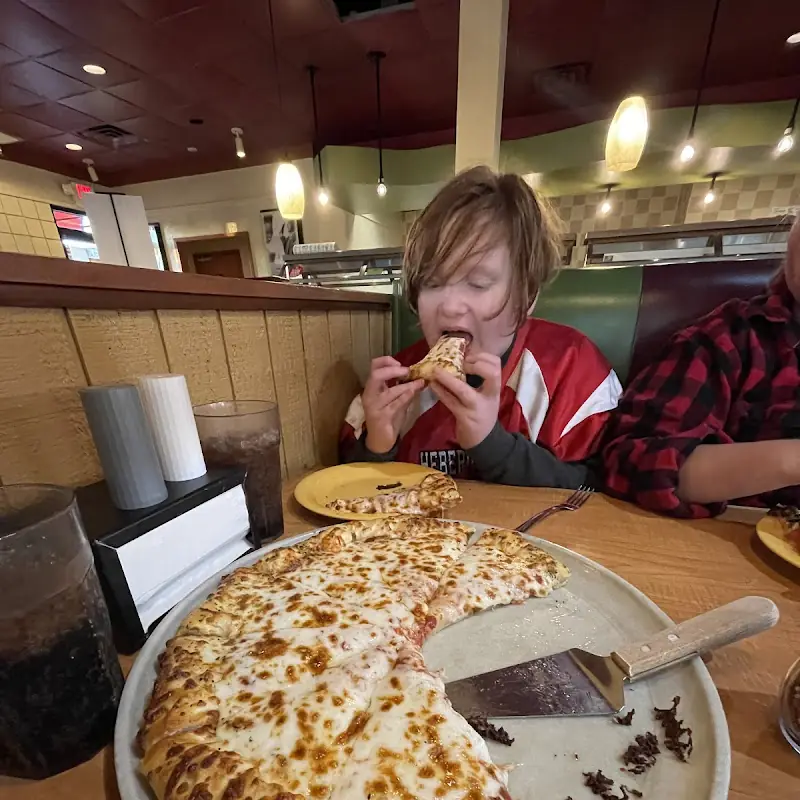Mazzio’s Pizza & Wings