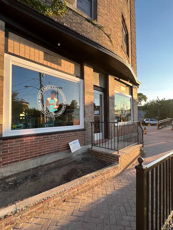 Shi's Cakes’ Coffeehouse