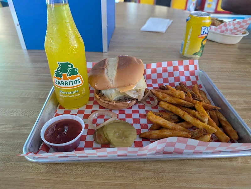 YUNNI'S BLOOM CAFÉ AND DELI