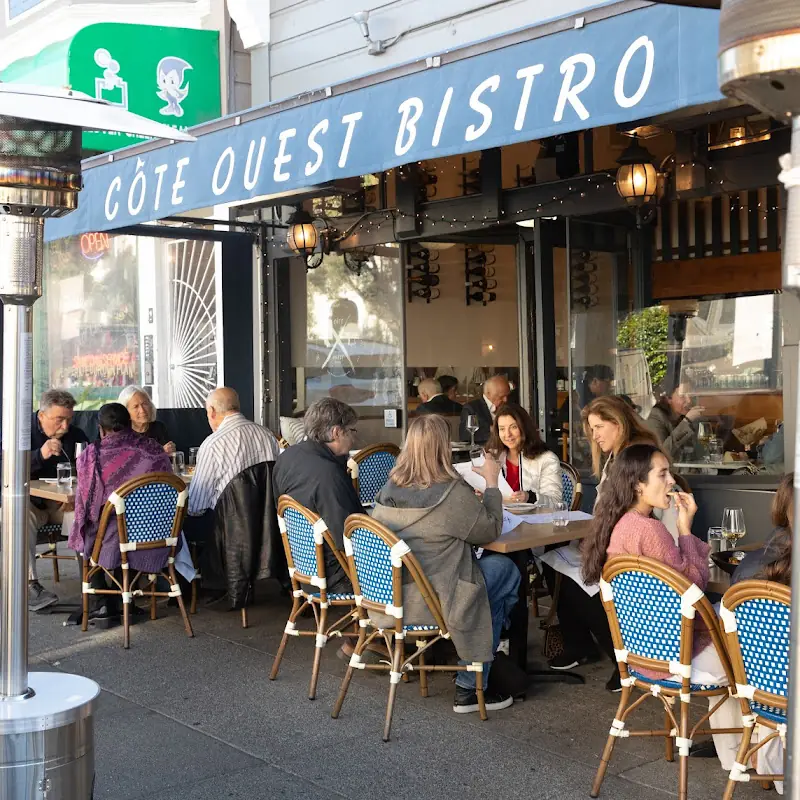 Côte Ouest Bistro