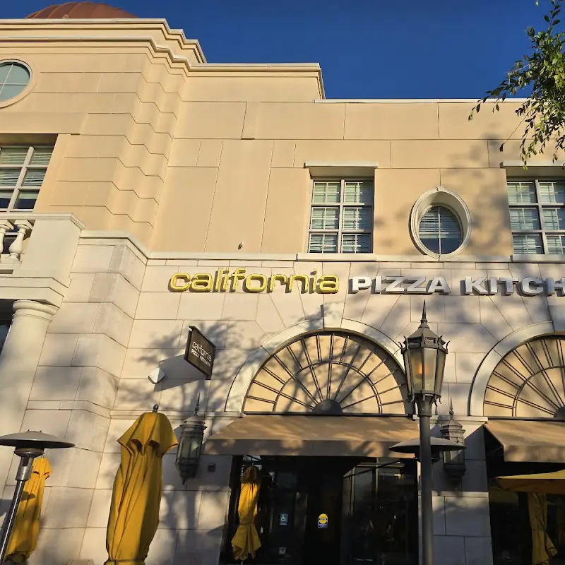 California Pizza Kitchen at Victoria Gardens