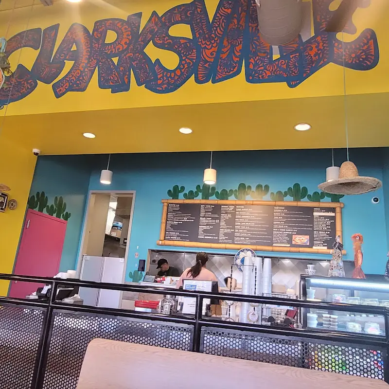 Chips & Guacamole