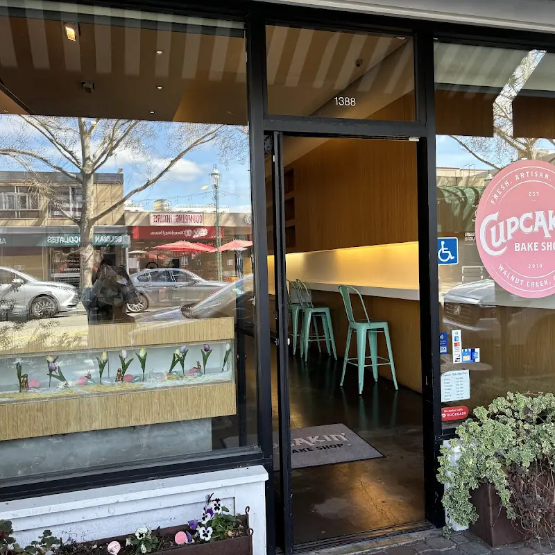 Cupcakin' Bake Shop