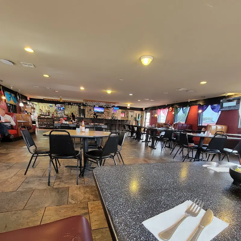 Los Gallos Mexican Restaurant and Bar