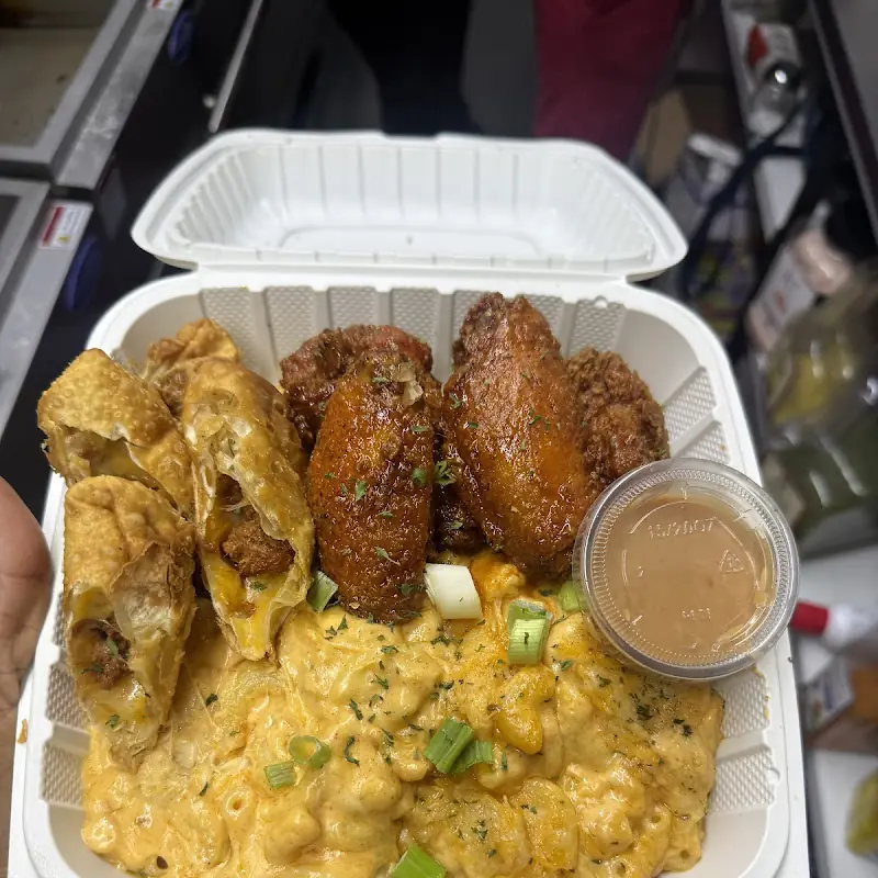 8 pcs Fried Chicken Wings