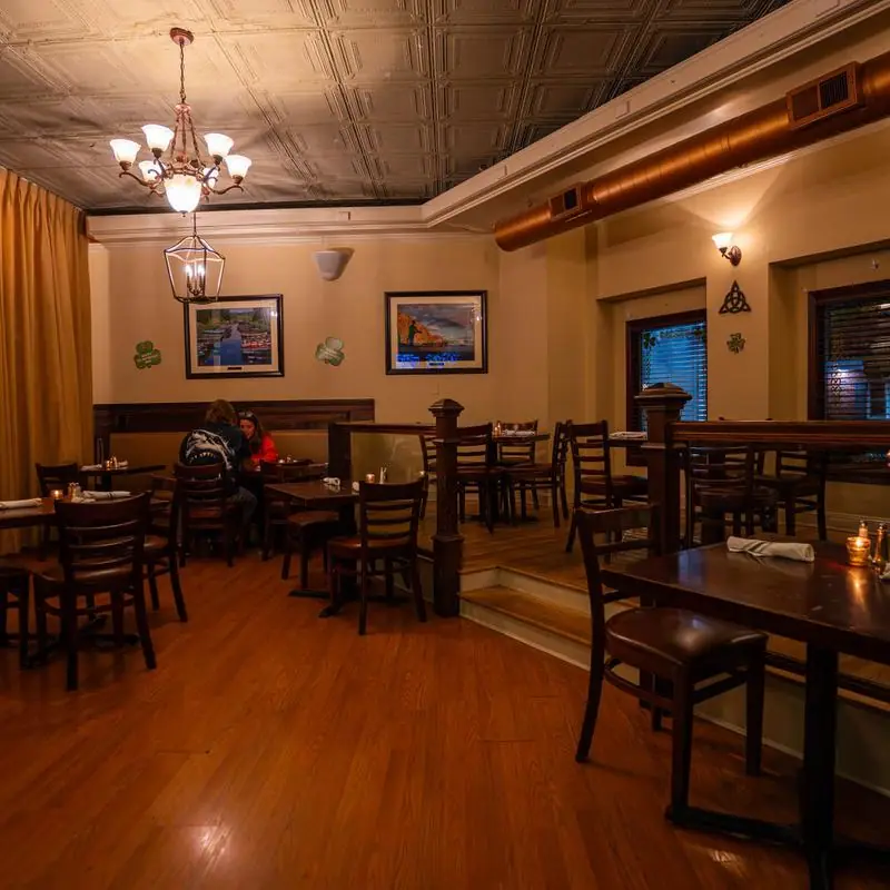 Carney's Irish Pub & Restaurant