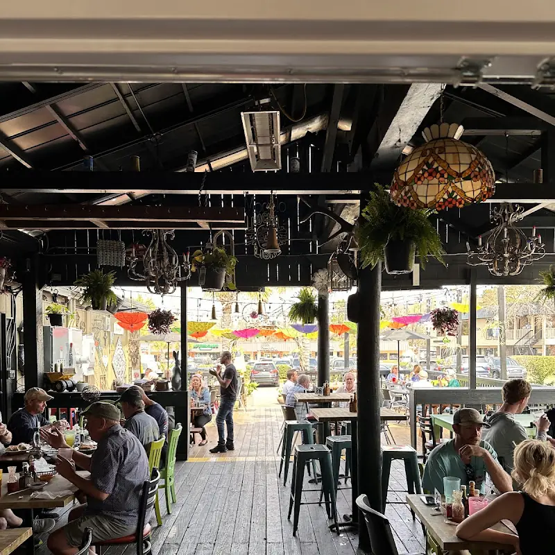 Santi’s West Ashley