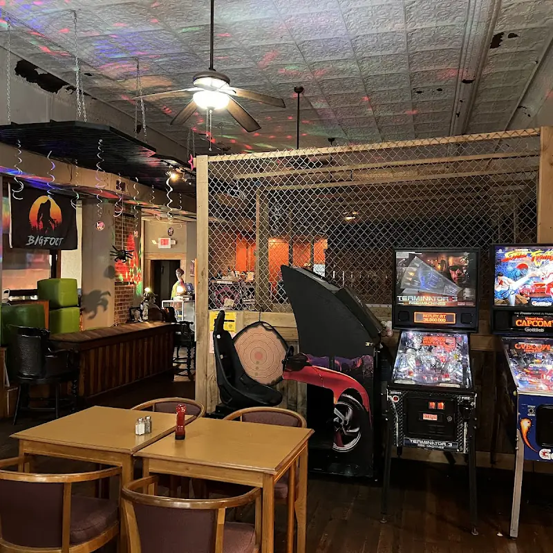 BrAXton Bistro
