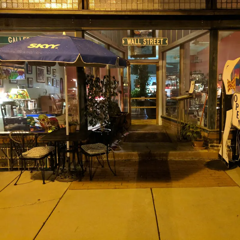 Wall Street Gallery & Bistro