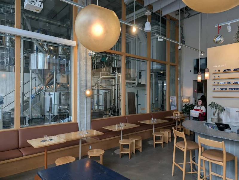 Le Relais Boréale Montréal - Microbrasserie & Boutique