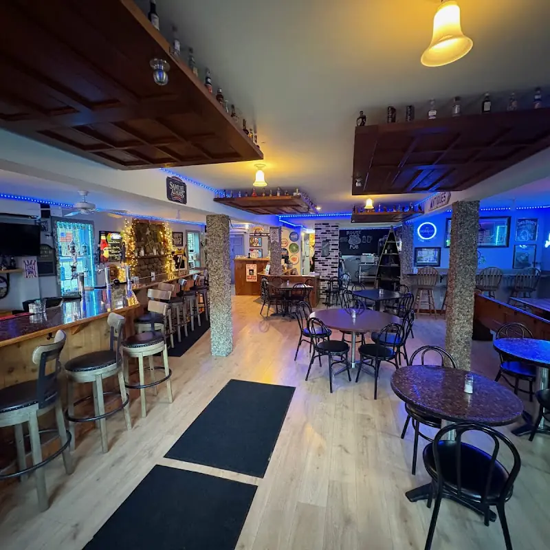 Route 8 Pub