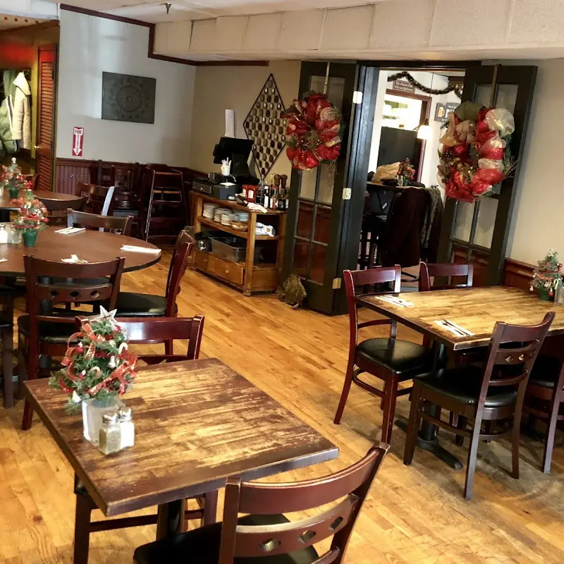Christopher's Third Street Grille