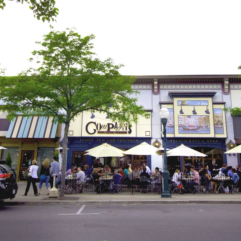 Compari's On the Park