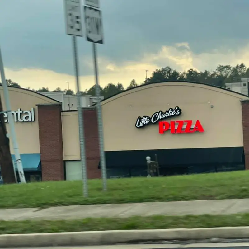 Little Charlie's Pizza ( Best Pizza in Kentucky 🎉 ! )