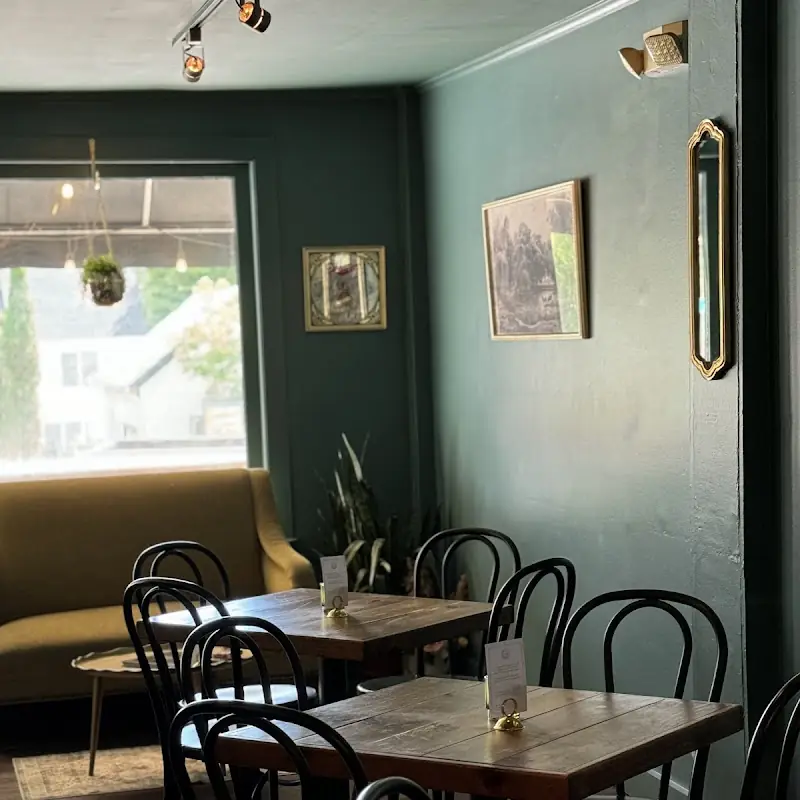 Stone's Throw Pizza & Cafe - Fairfax