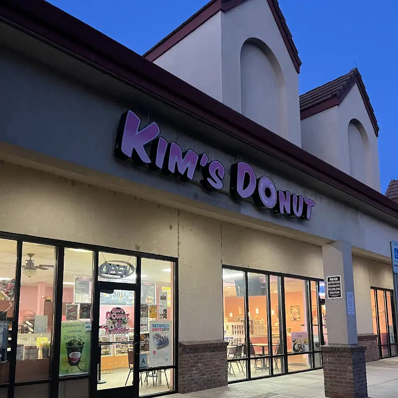 Kim’s Donut And TeaHouse