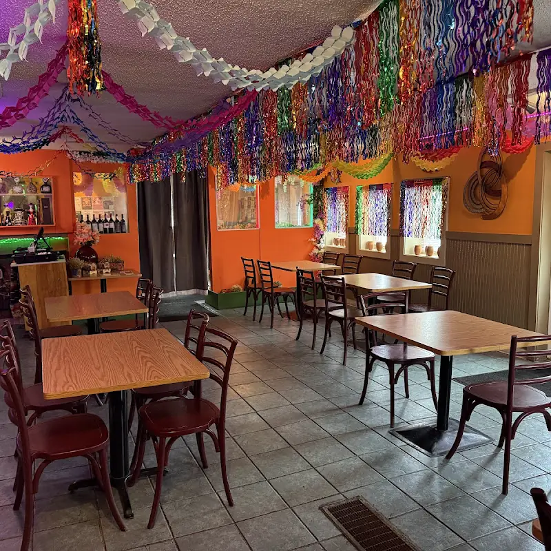 El Nopalito Mexican Restaurant and Pizzeria