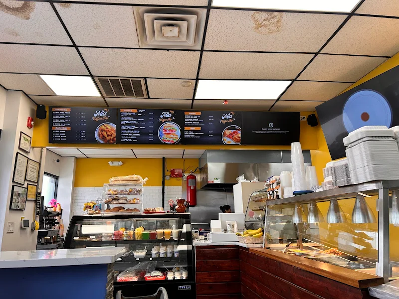 Mia's Coffee Shop