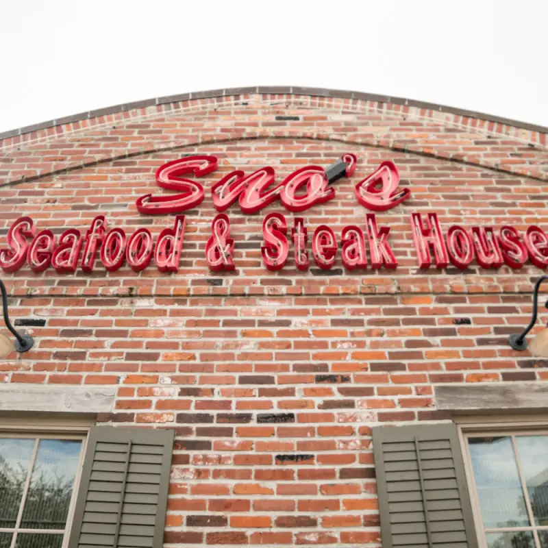 Sno's Seafood & Steak