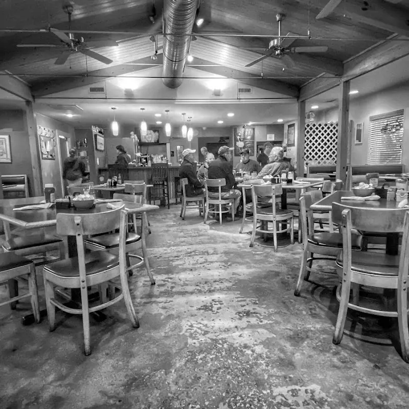Local's Family Diner