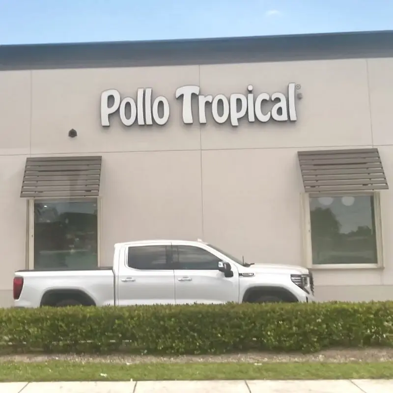 Pollo Tropical